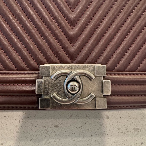 Chanel Chevron Boy Bag brown - Picture 7 of 14